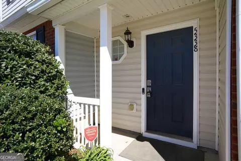 5338 Creekview Ln, Morrow, GA 30260 photo 3