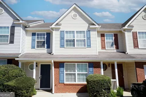 5338 Creekview Ln, Morrow, GA 30260