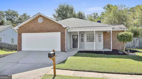 170 Landing Dr, Fayetteville, GA 30214