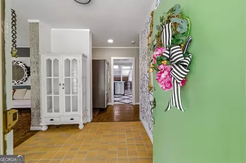 Entry Way - 490 Maple St, Cornelia, GA 30531 photo 1 of 2
