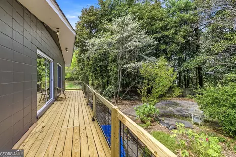 Exterior - 490 Maple St, Cornelia, GA 30531 photo 6 of 22