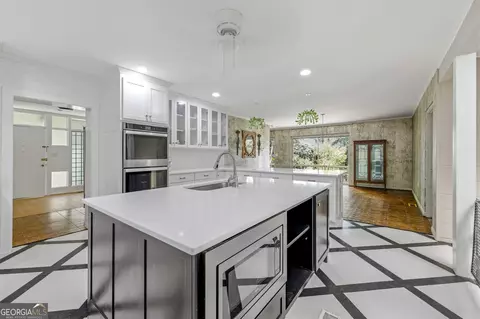 Kitchen - 490 Maple St, Cornelia, GA 30531 photo 5 of 5
