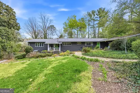 490 Maple St, Cornelia, GA 30531