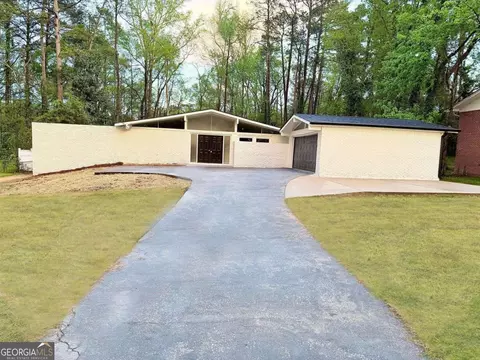 2533 Amalfi Dr, Conyers, GA 30012