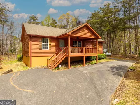 99 Duncan Bridge Trl, Cleveland, GA 30528