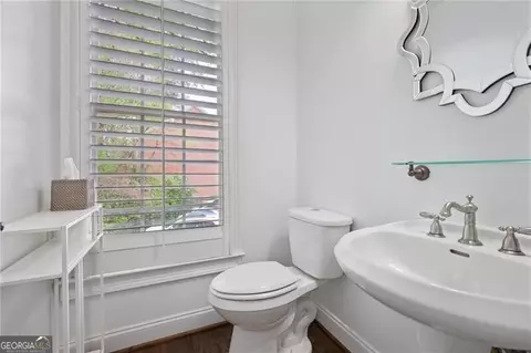 Bath - Undisclosed, Atlanta, GA 30319 photo 1 of 4