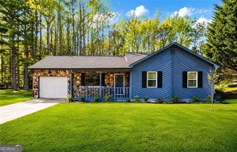5385 Garvey Dr, Fairburn, GA 30213