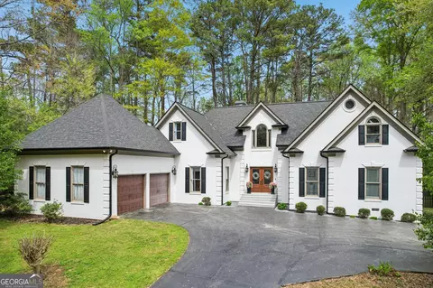 100 Kylemore Pass, Tyrone, GA 30290