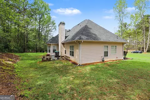 Exterior - 1041 Olive Dr, Hampton, GA 30228 photo 6 of 7