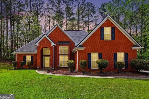 Exterior - 1041 Olive Dr, Hampton, GA 30228 photo 1 of 7
