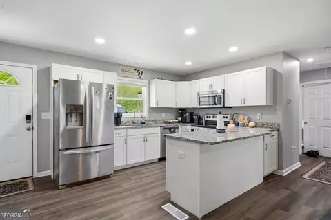 Kitchen - 3510 Sequoia Pl, Gainesville, GA 30506 photo 1 of 1