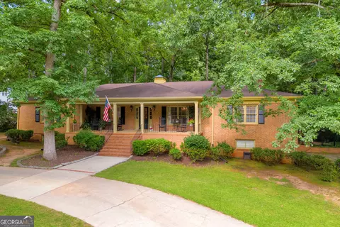 155 Devereux Dr, Athens, GA 30606