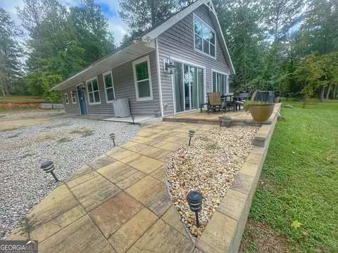 141 Edgewater Dr, Eatonton, GA 31024