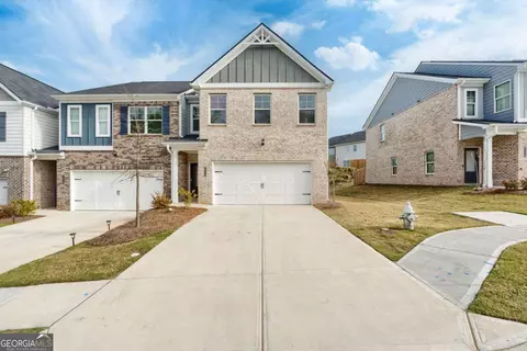 2568 Swan Lake Dr, Grayson, GA 30017