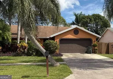 7620 Texas Trl, Boca Raton, FL 33487