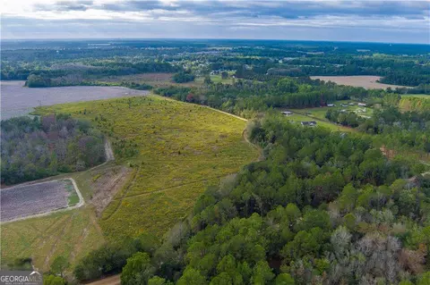 284 Barrett Rd, Sparks, GA 31647
