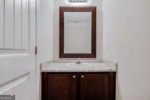 Entry Way - 101 Rebel Estates Dr, Springfield, GA 31329 photo 3 of 6