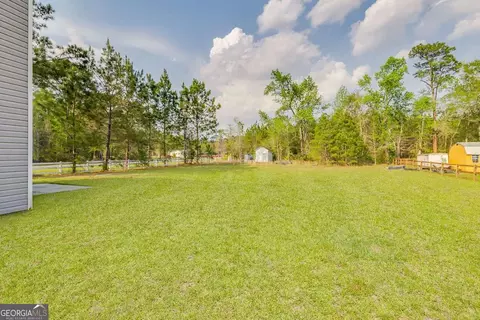Exterior - 101 Rebel Estates Dr, Springfield, GA 31329 photo 3 of 10