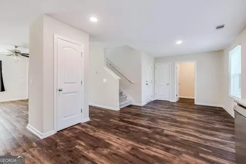Entry Way - 101 Rebel Estates Dr, Springfield, GA 31329 photo 1 of 6