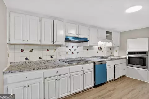 Kitchen - 3420 Applejack Ter, Augusta, GA 30906 photo 2 of 2