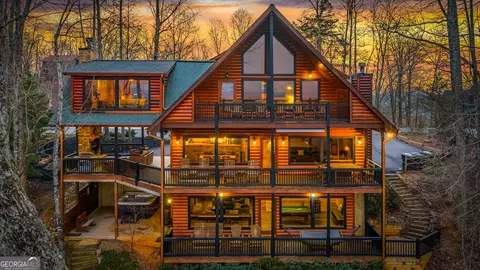 176 Katahdin Dr, Mineral Bluff, GA 30559