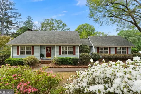 142 Plymouth Dr, Cartersville, GA 30120