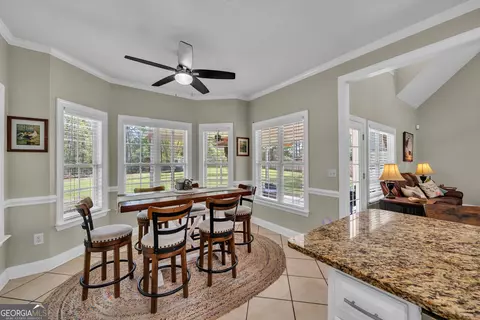 Dining - 208 Hedge Row, Dublin, GA 31021 photo 2 of 2