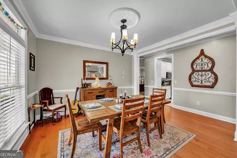 Dining - 208 Hedge Row, Dublin, GA 31021 photo 1 of 2
