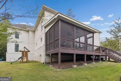 Exterior - 1903 Sandlewood Ln, Chamblee, GA 30341 photo 5 of 8