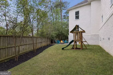 Exterior - 1903 Sandlewood Ln, Chamblee, GA 30341 photo 7 of 8
