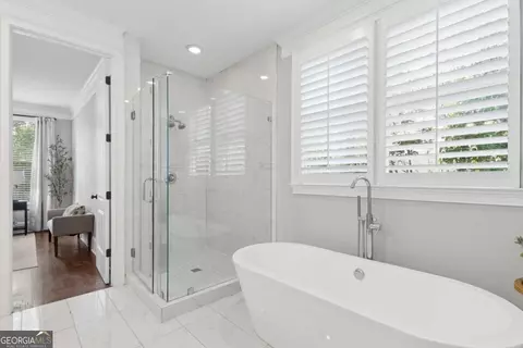 Bath - 1903 Sandlewood Ln, Chamblee, GA 30341 photo 2 of 4