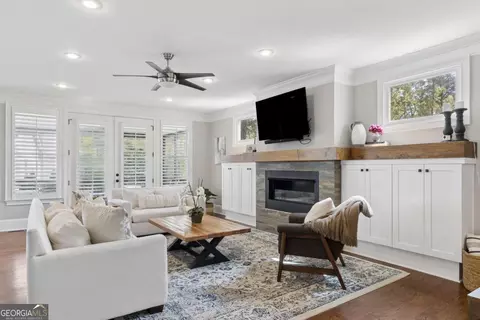 Living - 1903 Sandlewood Ln, Chamblee, GA 30341 photo 1 of 3