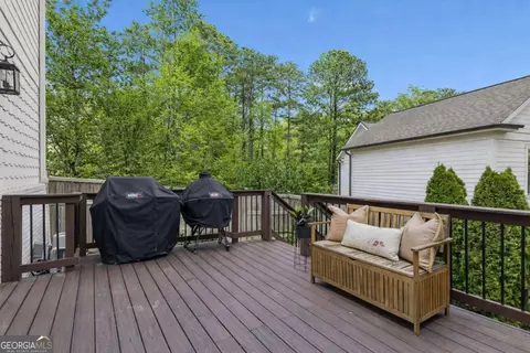 Exterior - 1903 Sandlewood Ln, Chamblee, GA 30341 photo 6 of 8