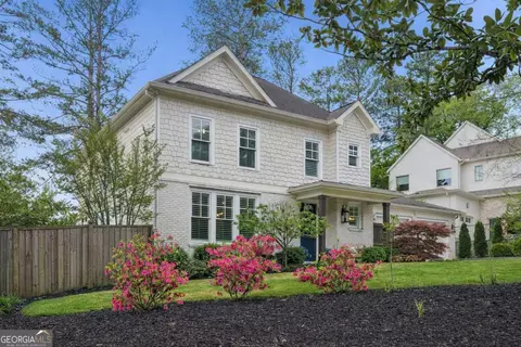 1903 Sandlewood Ln, Chamblee, GA 30341