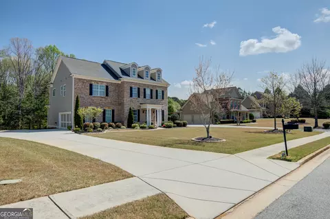 Exterior - 335 Park Haven Ln, Tyrone, GA 30290 photo 10 of 10