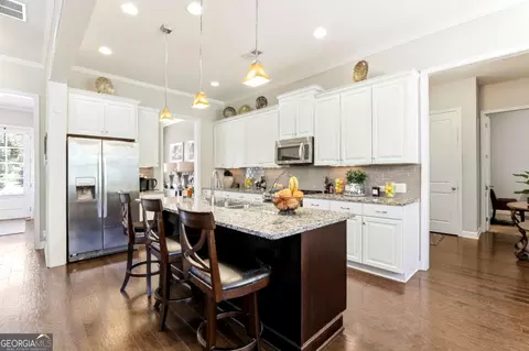 Kitchen - 335 Park Haven Ln, Tyrone, GA 30290 photo 4 of 5