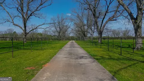 662 Red Hill Rd, Richland, GA 31825