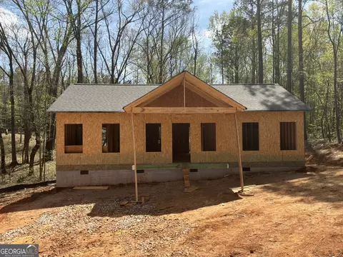 667 Cherokee Ln, Buchanan, GA 30113