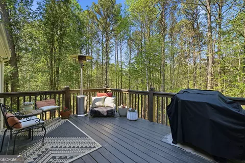 Exterior - 404 Eileen Cir, Canton, GA 30114 photo 6 of 8