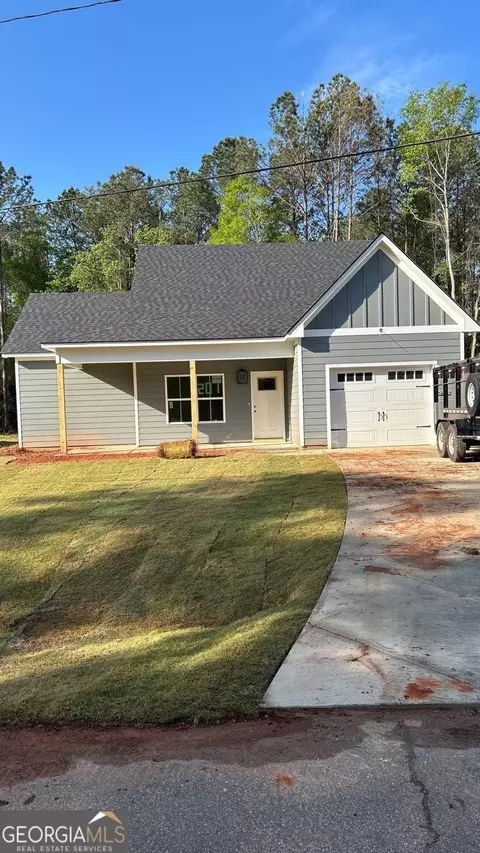 201 Oak Ave, Pine Mountain, GA 31822