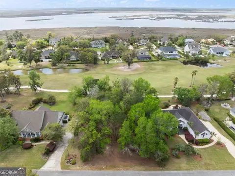 214 Harbor Pointe Dr, Brunswick, GA 31523