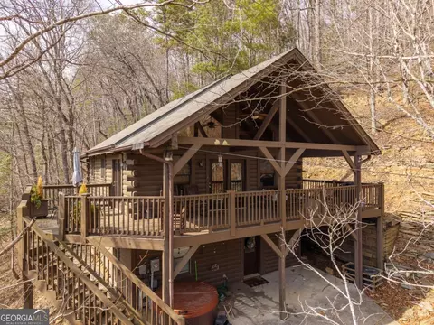 223 Novena Ct, Ellijay, GA 30540