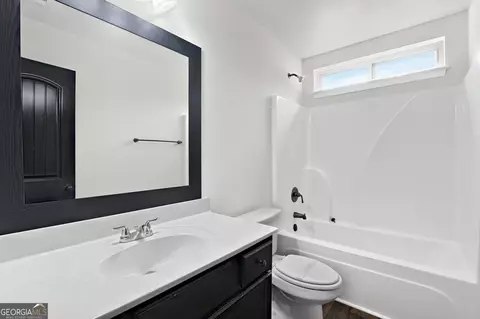 Bath - 2967 Dolostone Way, Dacula, GA 30019 photo 4 of 5