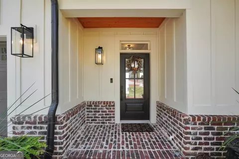 Exterior - 451 Mayo Rd, Covington, GA 30014 photo 5 of 25