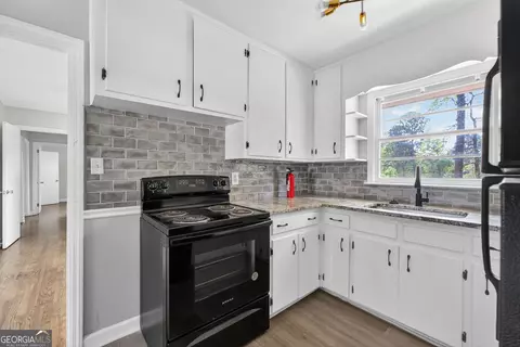 Kitchen - 3825 Highway 81 W, Hampton, GA 30228 photo 1 of 3