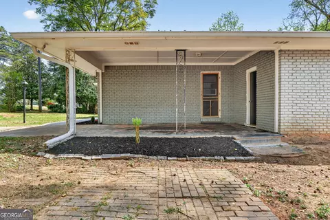 Exterior - 3825 Highway 81 W, Hampton, GA 30228 photo 2 of 2