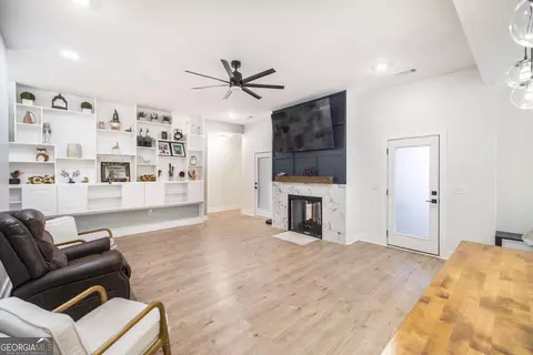Living - 793 Springhaven Rd, Dexter, GA 31019 photo 2 of 2