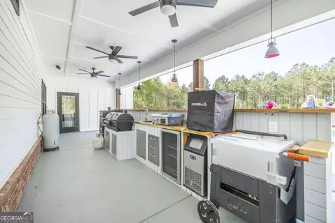 Exterior - 793 Springhaven Rd, Dexter, GA 31019 photo 4 of 13