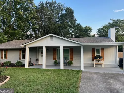 13 Bishop Rd NW, Cartersville, GA 30121