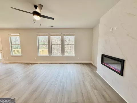 Living - 1023 Boulder Dr #LOT 65, Gray, GA 31032 photo 2 of 6